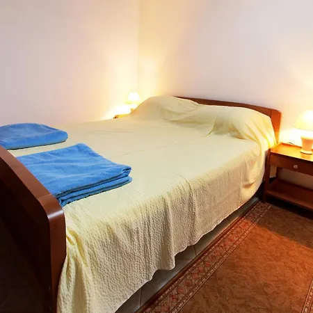 Apartment Apartman Basta *