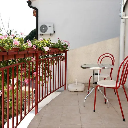 Apartment Apartman Basta *